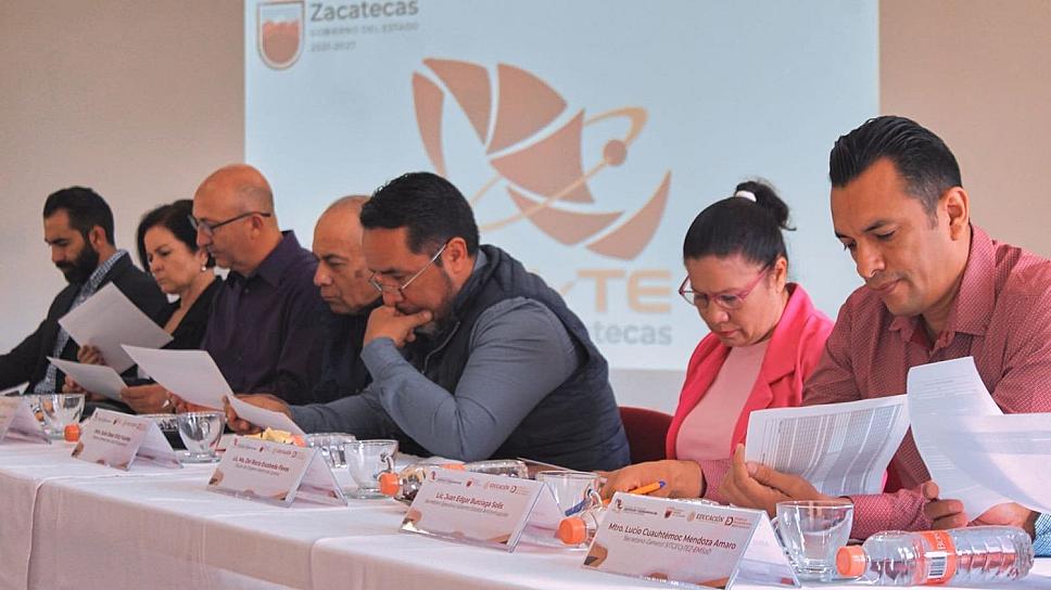 ASIGNA CECYTEZ PLAZAS DOCENTES EN EVENTO PÚBLICO