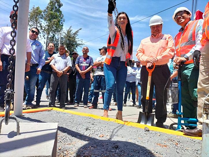 ASISTE DIPUTADA FEDERAL A INICIO DE OBRA EN FRESNILLO 