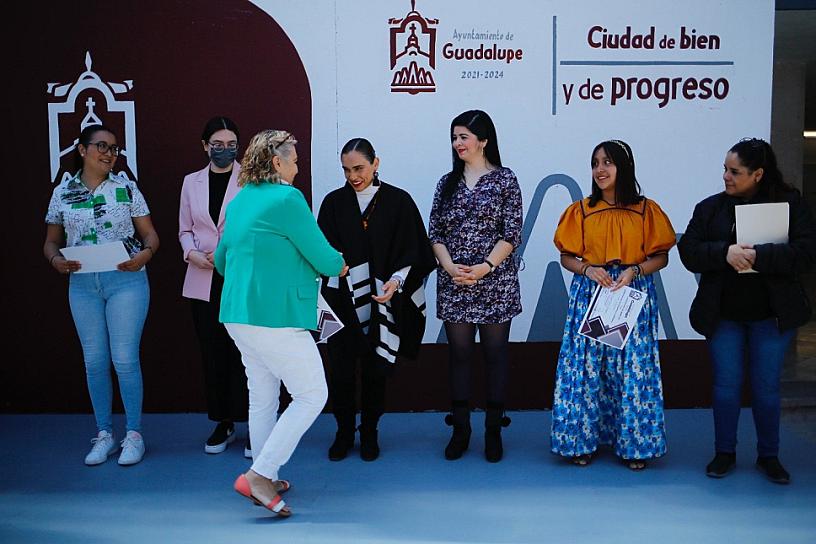 ASISTEN 37 MUJERES GUADALUPENSES A CURSOS DE AUTOEMPLEO 