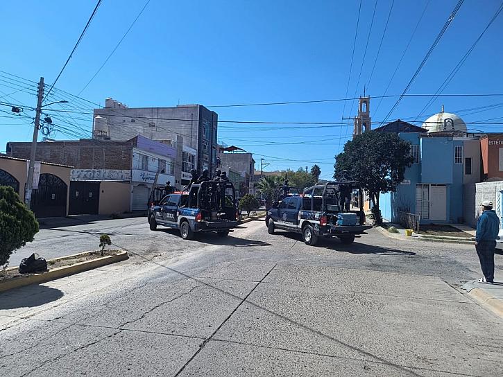 ATACAN A BALAZOS A POLICÍAS EN LA CONDESA
