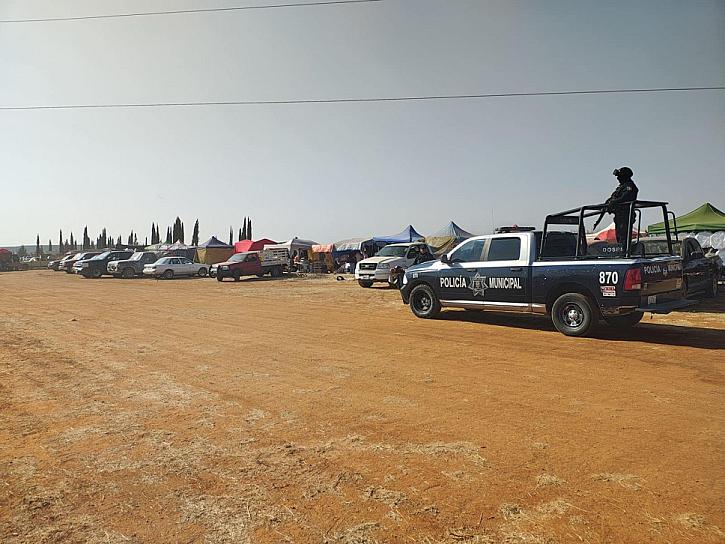 ATIENDE AYUNTAMIENTO DE FRESNILLO A VISITANTES DE PANTEONES