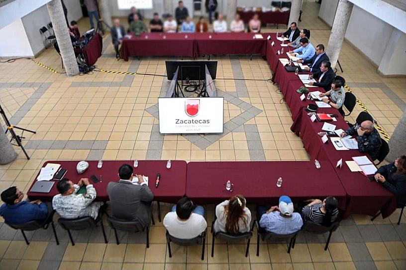 ATIENDE DAVID MONREAL DEMANDAS DE FAMILIARES DE PERSONAS DESAPARECIDAS