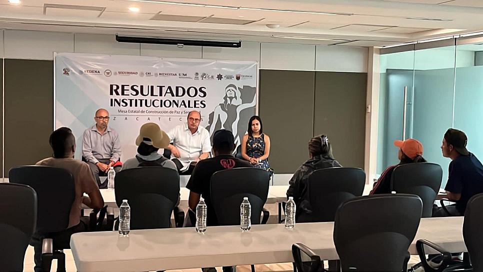 ATIENDE FGJEZ A PADRES DE JÓVENES SECUESTRADOS