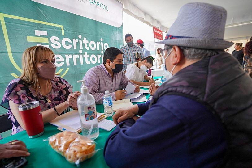 ATIENDE JORGE MIRANDA A MÁS DE 300 CAPITALINOS 