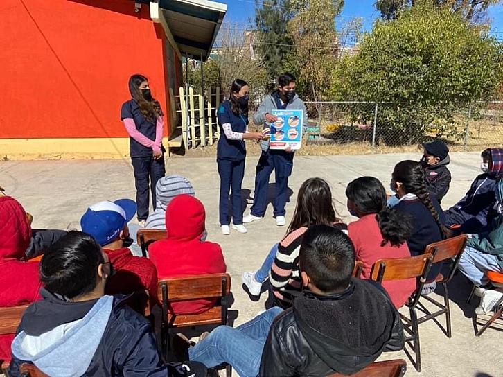 ATIENDEN ALUMNOS DE ODONTOLOGÍA LAS NECESIDADES DE PREVENCIÓN