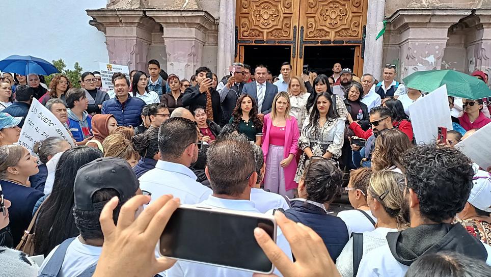 ATIENDEN DIPUTADOS MANIFESTACIÓN DEL SNTSA