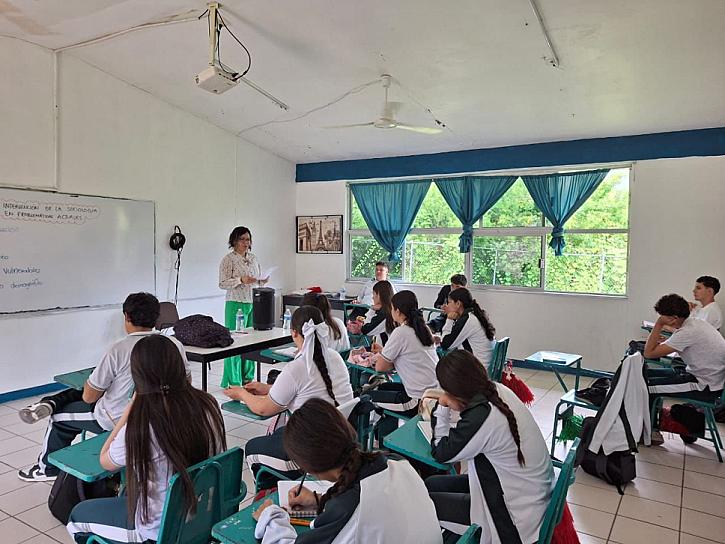 Atienden salud mental de los estudiantes del Cobaez