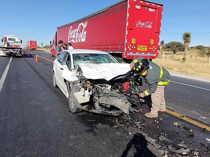 Atiende PC accidente en la autopista Osiris 