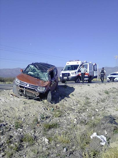 ATIENDE PC ESTATAL APARATOSO ACCIDENTE; NO HAY LESIONADOS 