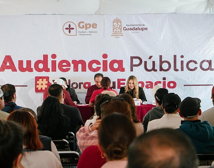 Atiende Pepe Saldívar a cerca de 200 personas en audiencia pública en La Florida