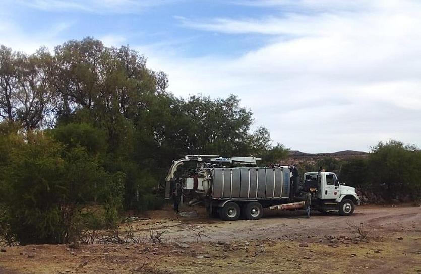 ATIENDE SIMAPAJ FOSAS SÉPTICAS Y DRENAJES EN COMUNIDADES DE JEREZ 
