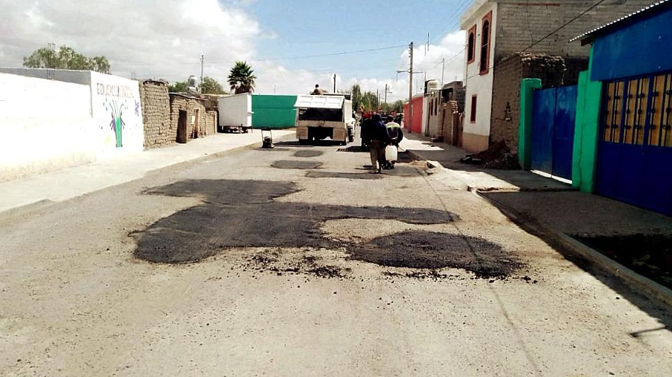 AUMENTAN TRABAJOS DE BACHEO A ZONAS ALEJADAS DE LA CAPITAL