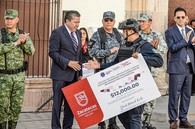 AUMENTO SALARIAL Y DIGNIFICACIÓN POLICIAL REAFIRMAN COMPROMISO DAVID MONREAL 