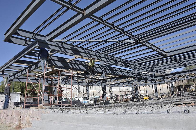 AVANZA CONSTRUCCIÓN DEL NUEVO GIMNASIO EN LA CAPITAL