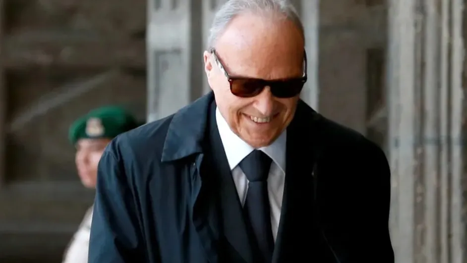 RATIFICA PERMANENTE A GERTZ MANERO COMO EMBAJADOR