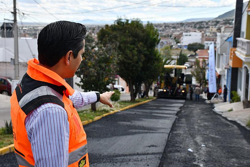 AVANZAN OBRAS DE MEJORA EN LAS CALLES DE GUADALUPE