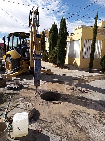 AVANZAN REPARACIONES Y ADECUACIÓN DE REGISTROS DE AGUA POTABLE EN RÍO GRANDE 