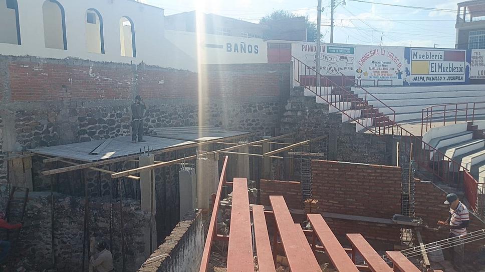 AVANZA REHABILITACIÓN DE PLAZA DE TOROS DE JALPA