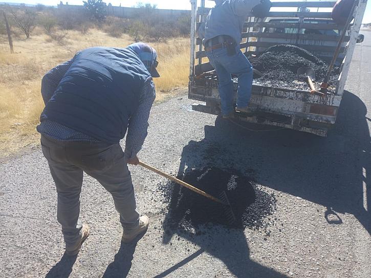 Bachean carretera Norias de San Juan-El Bordo en Pánuco