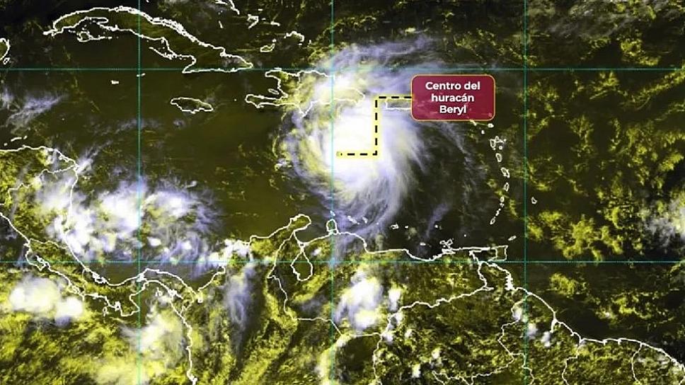 BAJA A CATEGORÍA 4 HURACÁN ‘BERYL’ RUMBO A QUINTANA ROO