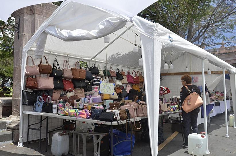 BAJAS, VENTAS EN EL BAZAR DEL DÍA DE LAS MADRES