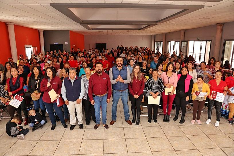 BECAN A MÁS DE MIL BUSCADORES DE EMPLEO