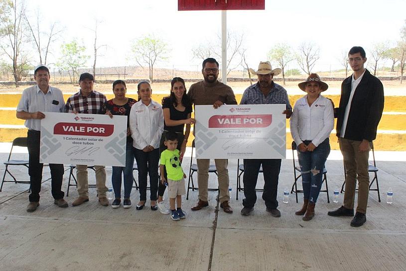 BENEFICIAN A 120 FAMILIAS DE TABASCO CON CALENTADORES SOLARES