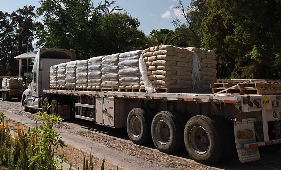 BENEFICIAN A MÁS DE 200 FAMILIAS DE JUCHIPILA CON MATERIAL PARA CONSTRUCCIÓN
