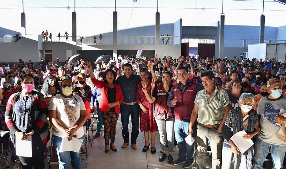BENEFICIAN A POBLACIÓN DE GUADALUPE CON ENTREGA DE APOYOS ALIMENTARIOS